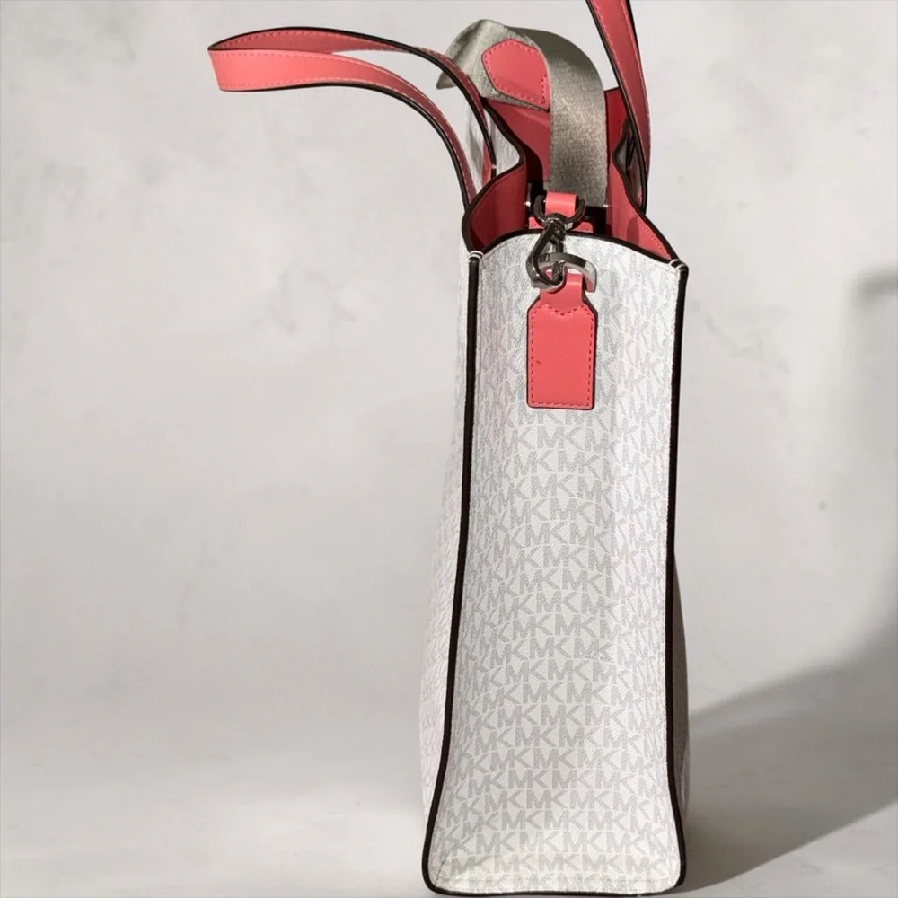 MICHAEL KORS Kenly Large Signature Logo Tape Tote Bag : Grapefruit and white